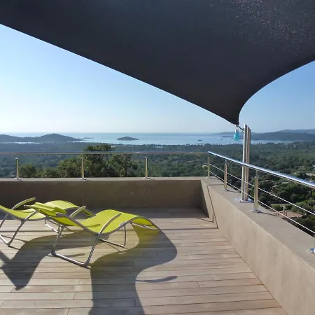 Villa Superbe Maison Vue Mer A 180° Et Piscine Chauffee Dominant La Baie De San Ciprianu *