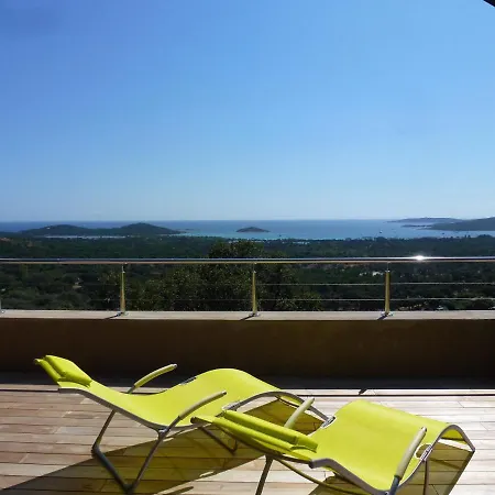 Superbe Maison Vue Mer A 180° Et Piscine Chauffee Dominant La Baie De San Ciprianu * Zonza